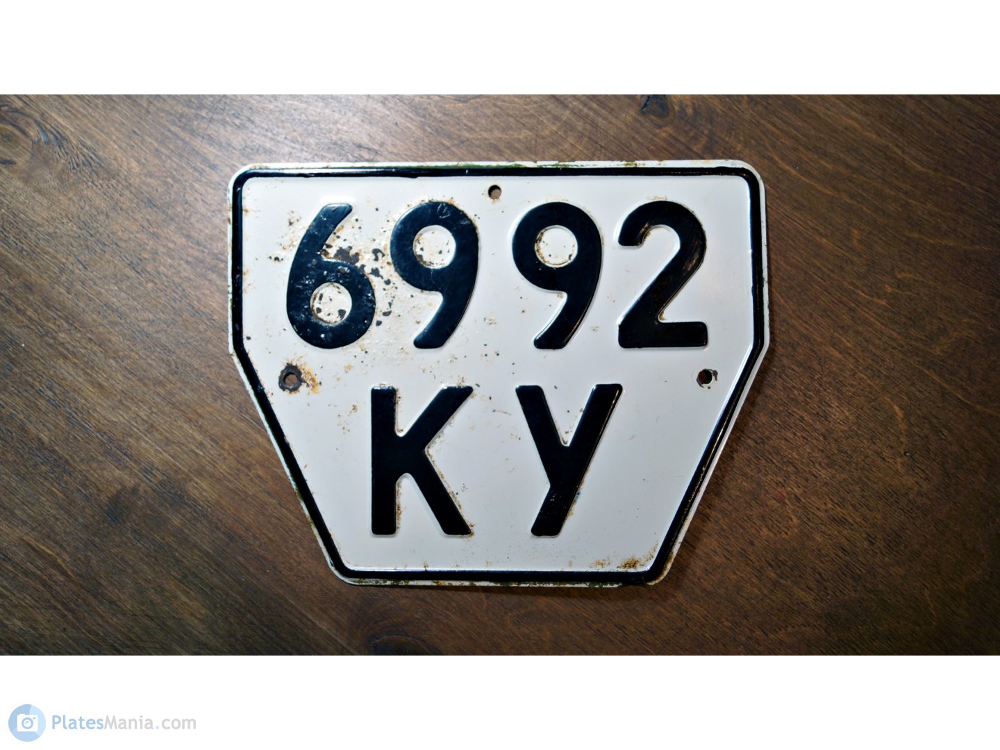 6992 КУ, License plate without vehicle 