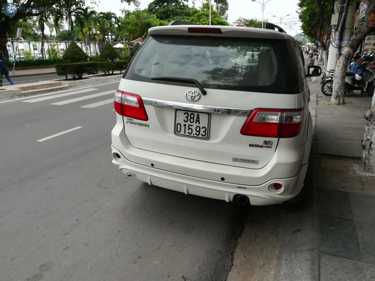38A-015.93, Toyota Fortuner 1st gen (AN50/60), 2004–2011