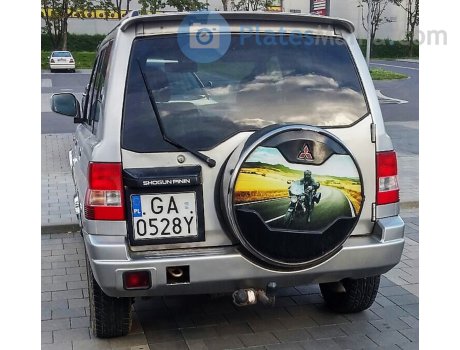 GA 0528Y, Mitsubishi Shogun Pinin