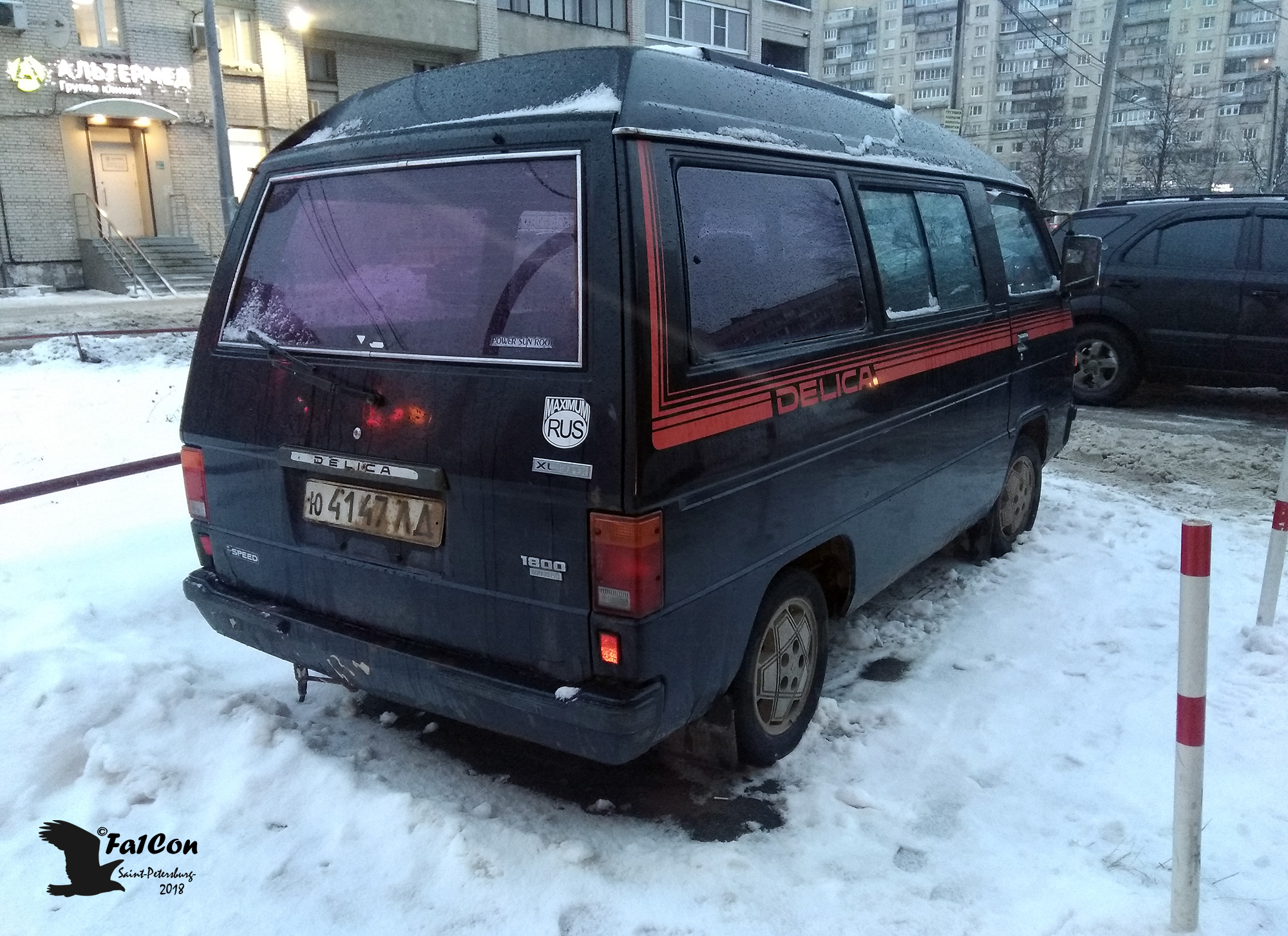 ю 4147 ЛД, Mitsubishi Delica 2nd gen (Star Wagon) Van, 1979–1986