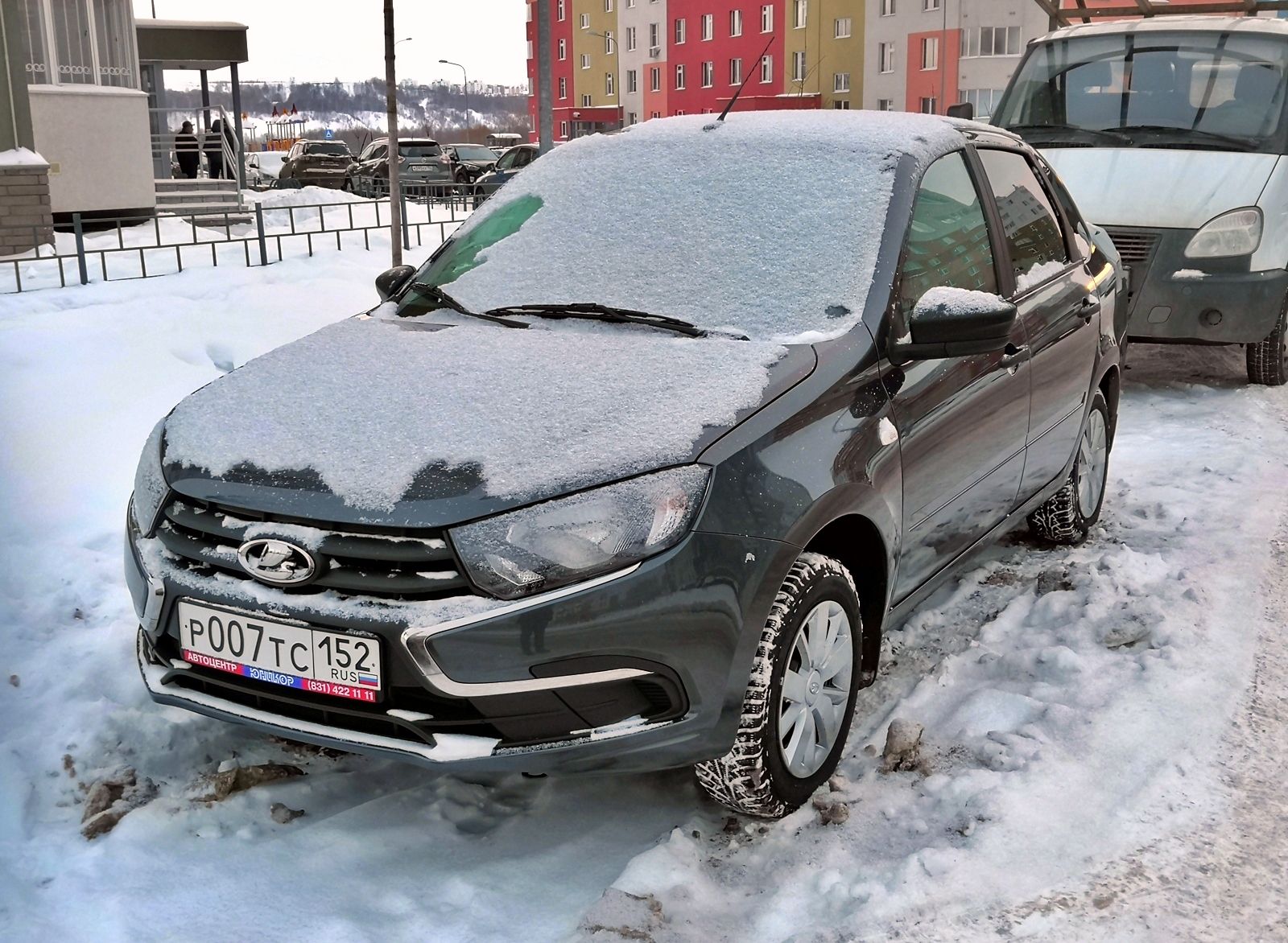 р 007 тс 152, Lada (VAZ) 2190 Granta 