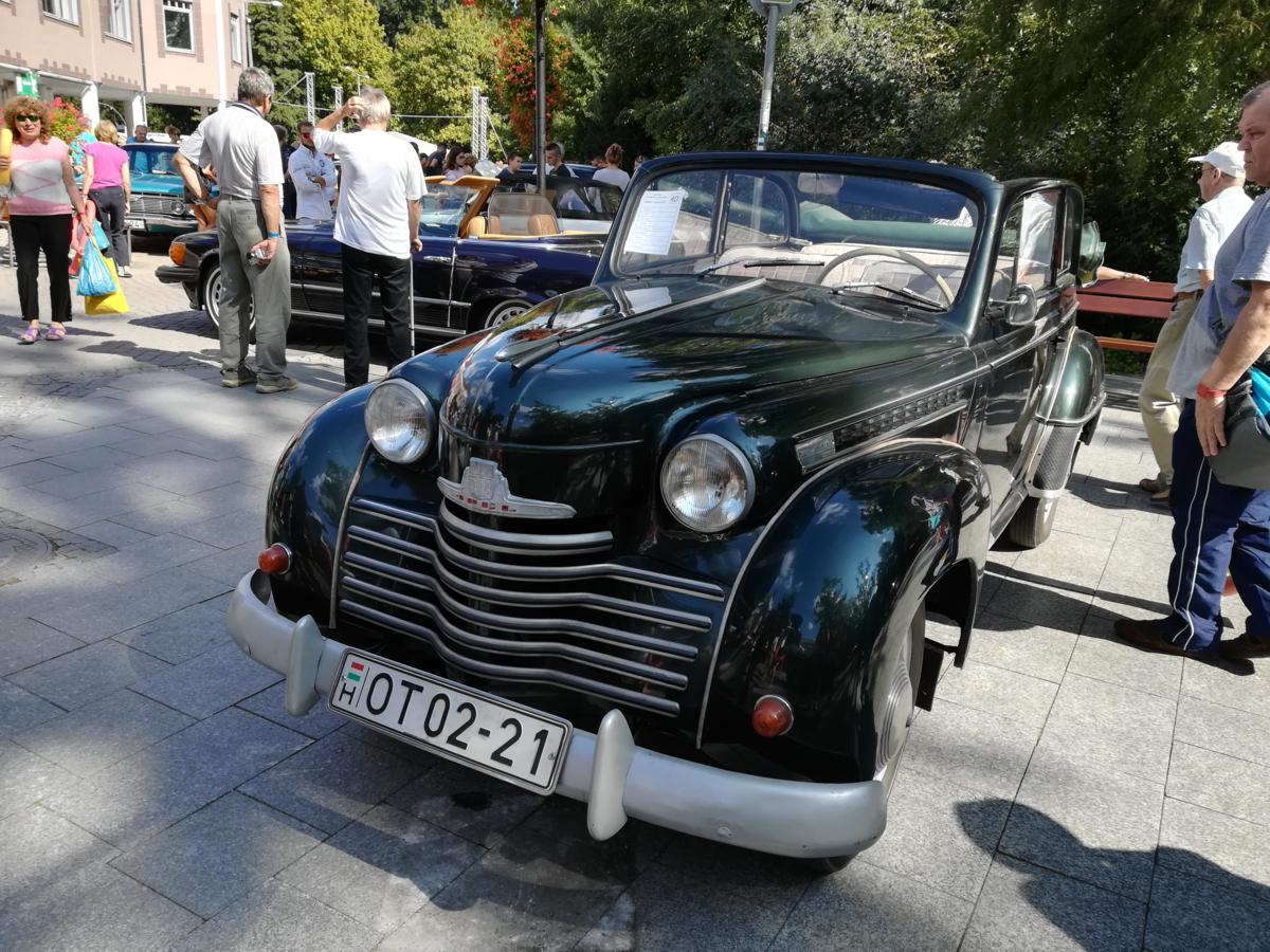 OT 02-21, Opel Olympia 2nd gen 50/51 Cabrio-Limousine, 1950–1953