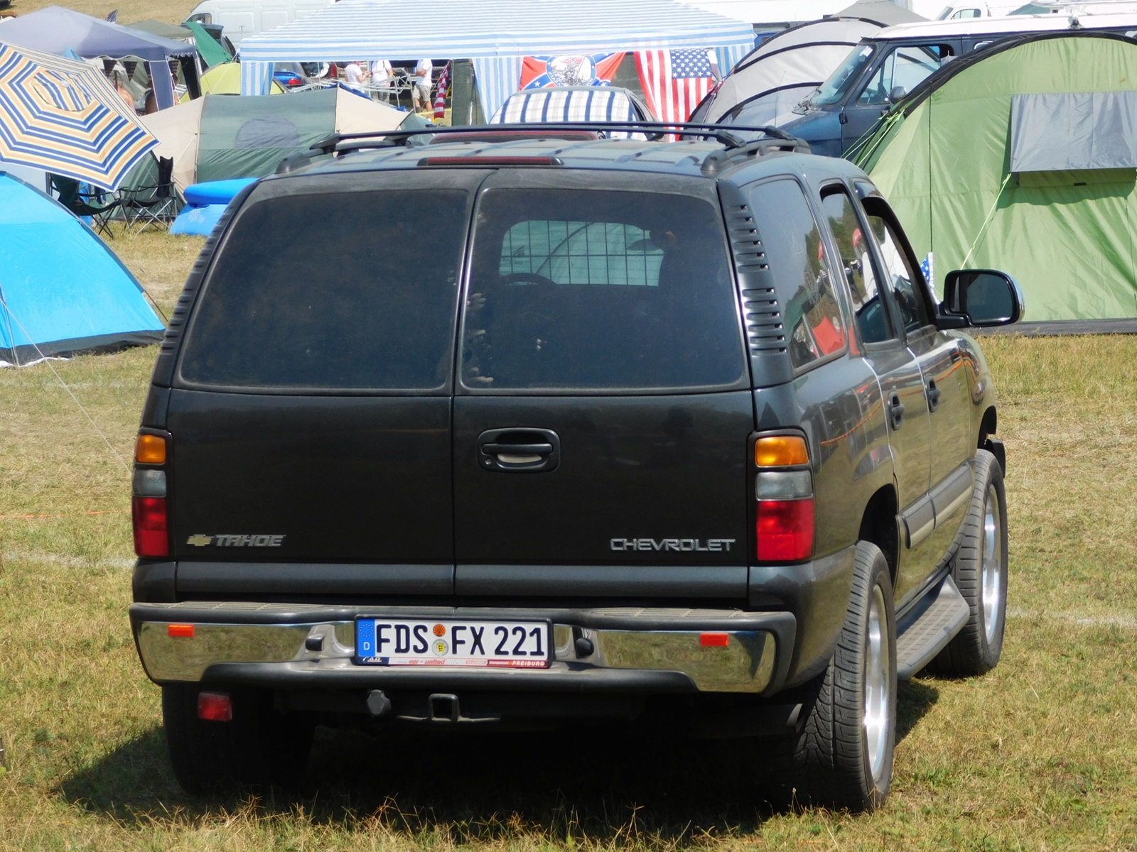 FDS FX 221, Chevrolet Tahoe 2nd gen (GMT820), 2000–2006