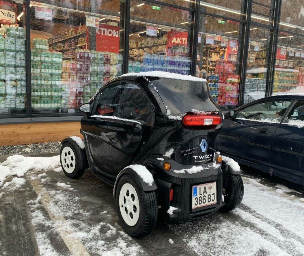 LA 386 BJ, Renault Twizy Z.E. 1st gen Urban (M09e), 2012–2023