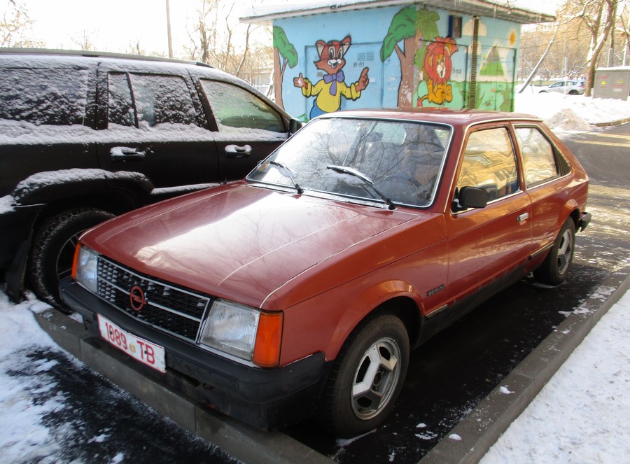 1089 TB, Opel Kadett 4th gen 2-door Sedan/3-door Hatch (D), 1979–1984