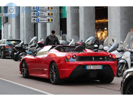 DX 000 VV, Ferrari Scuderia Spider 16M