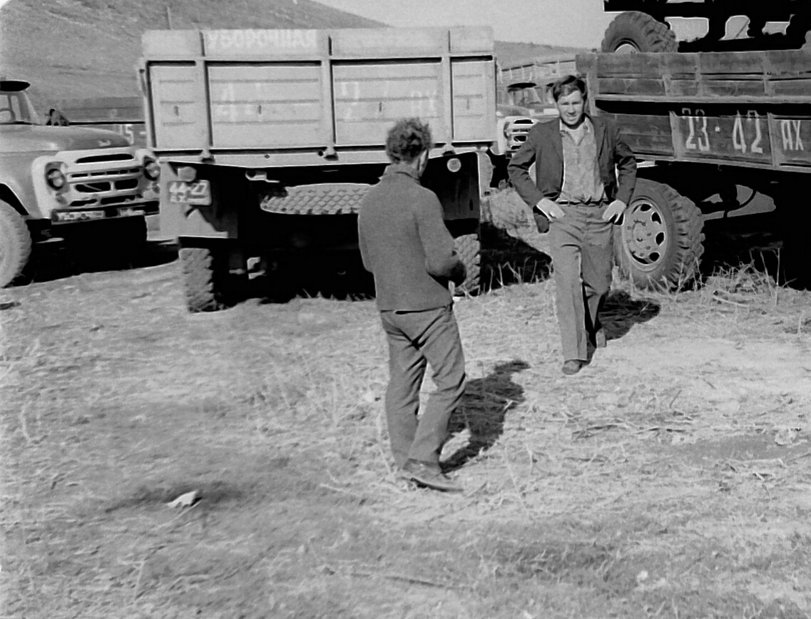 4427 АХ, Trailers (1958) 