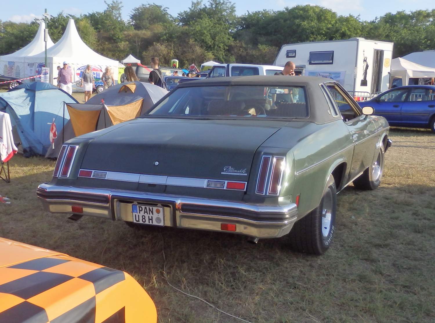 PAN U 8 H, Oldsmobile Cutlass 4th gen 1974–1975 Salon/Supreme Coupe (57), 1st facelift, 1973–1975