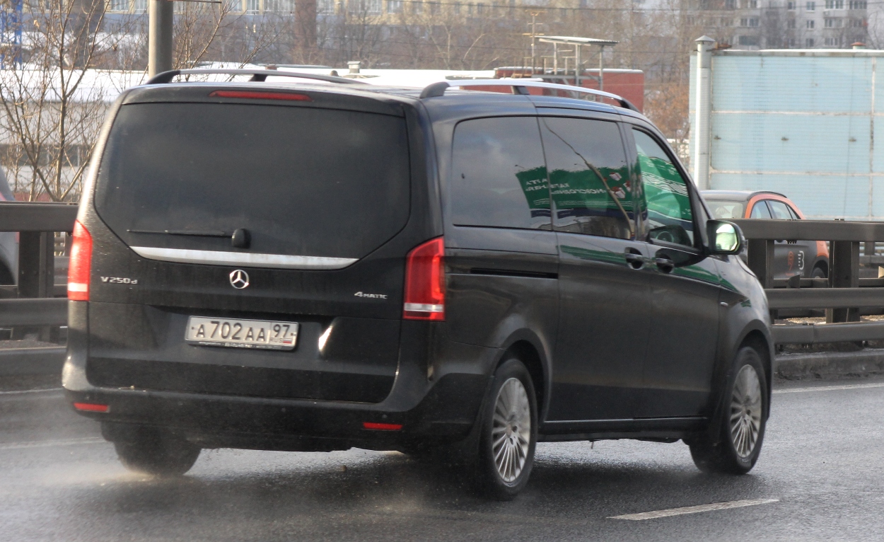 а 702 аа 97, Mercedes-Benz V-Klasse 