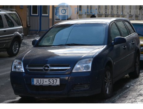 JUJ-537, Opel Vectra