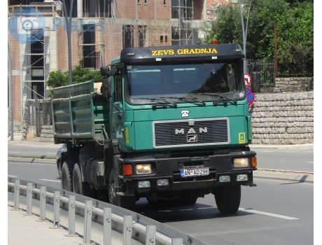 AN AD296, MAN M90