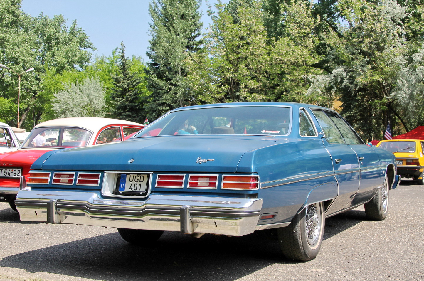 UGD-401, Chevrolet Caprice 2nd gen 1971 2-door Hardtop Coupé (16647; B-body), 1970–1971