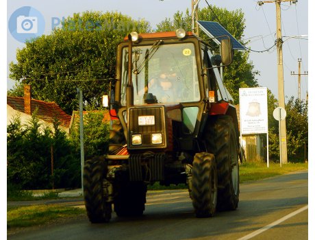 YJU-263, Belarus (MTZ) 820