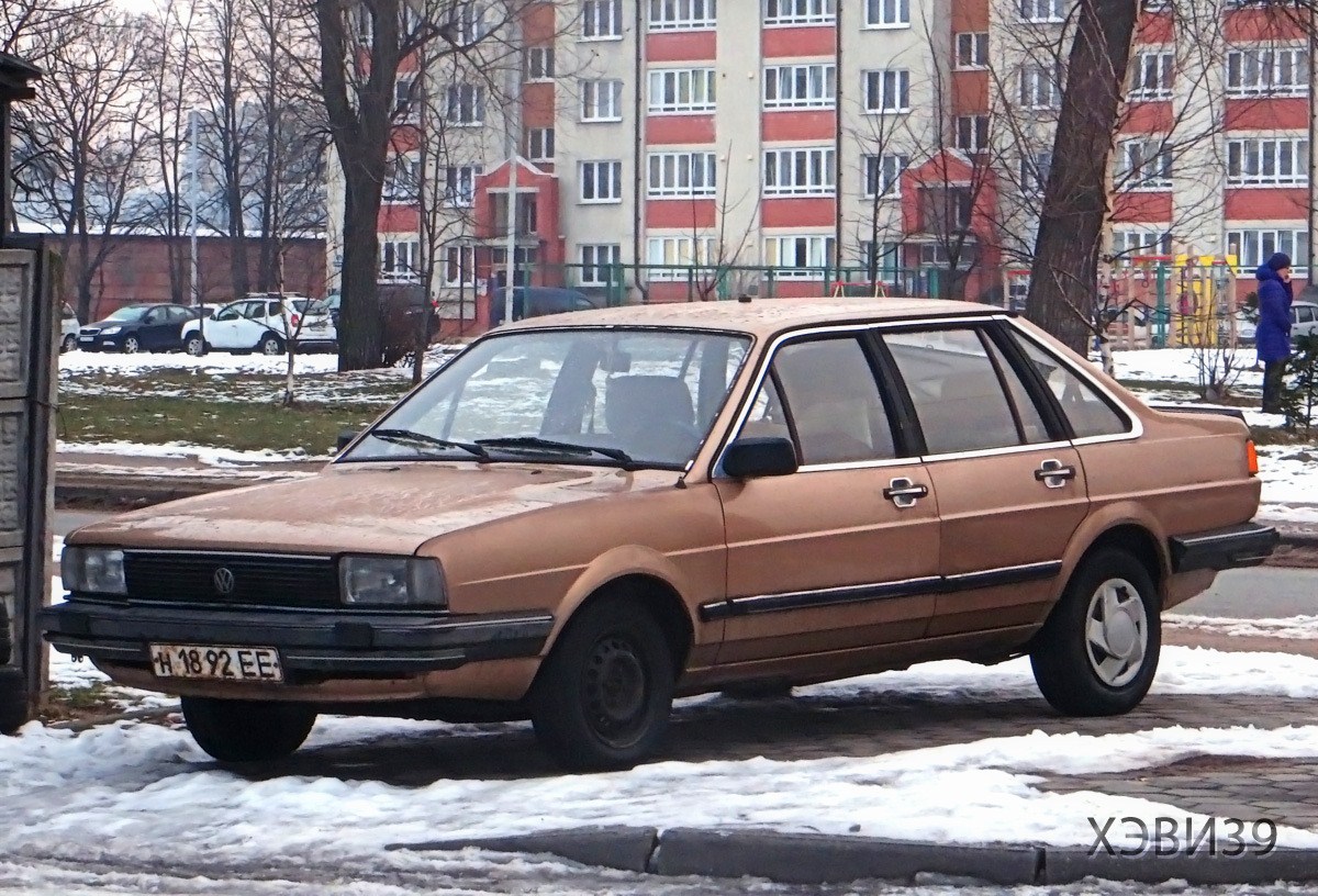 н 1892 ЕЕ, Volkswagen Santana 
