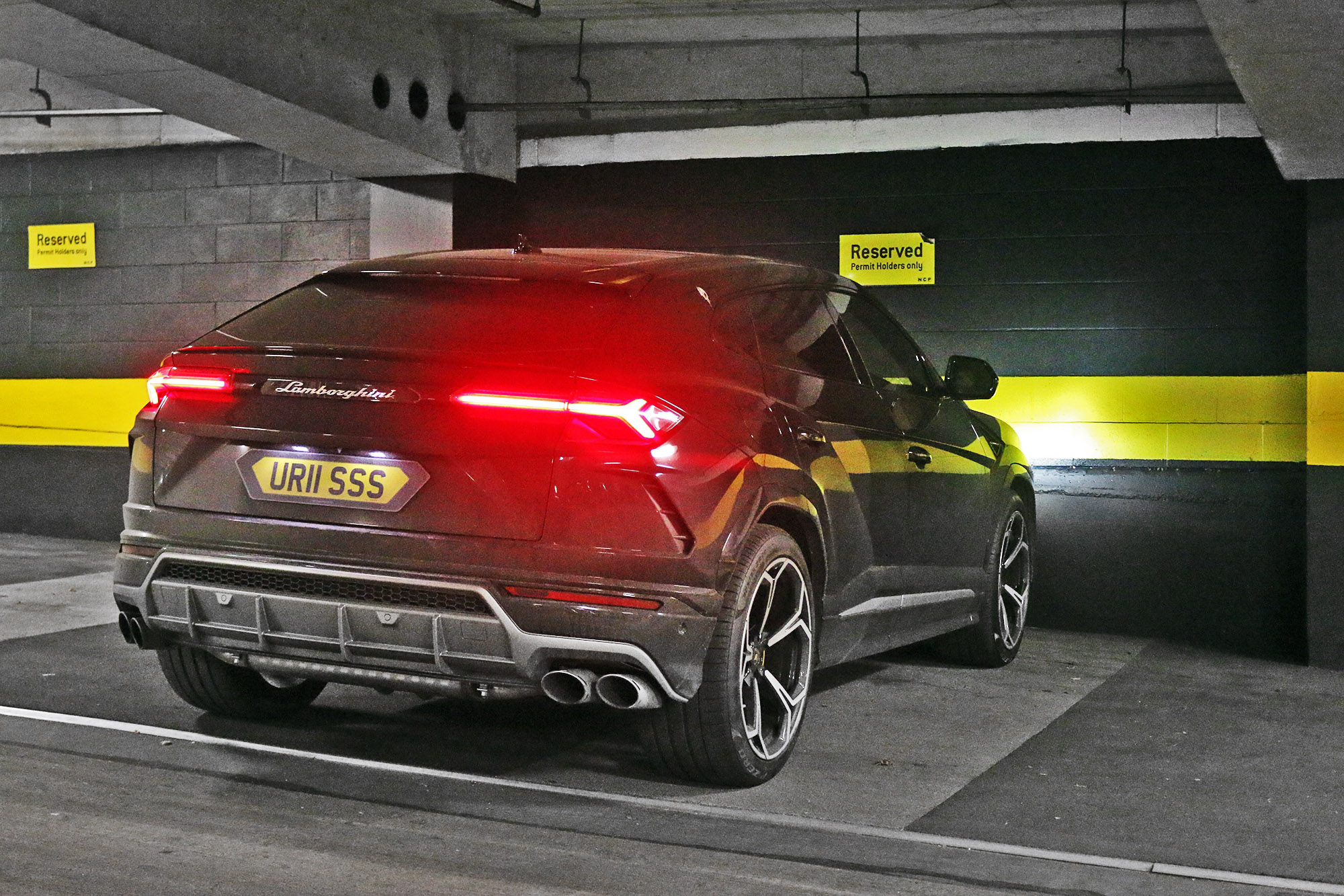 UR11SSS, Lamborghini Urus 1st gen, 2018–