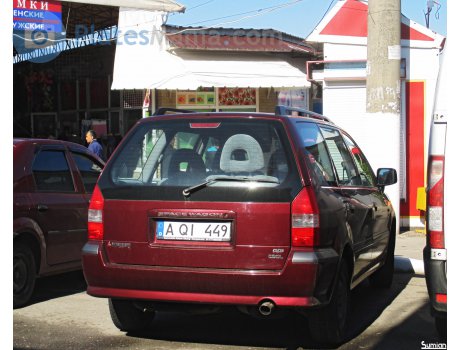 A QI 449, Mitsubishi Space Wagon