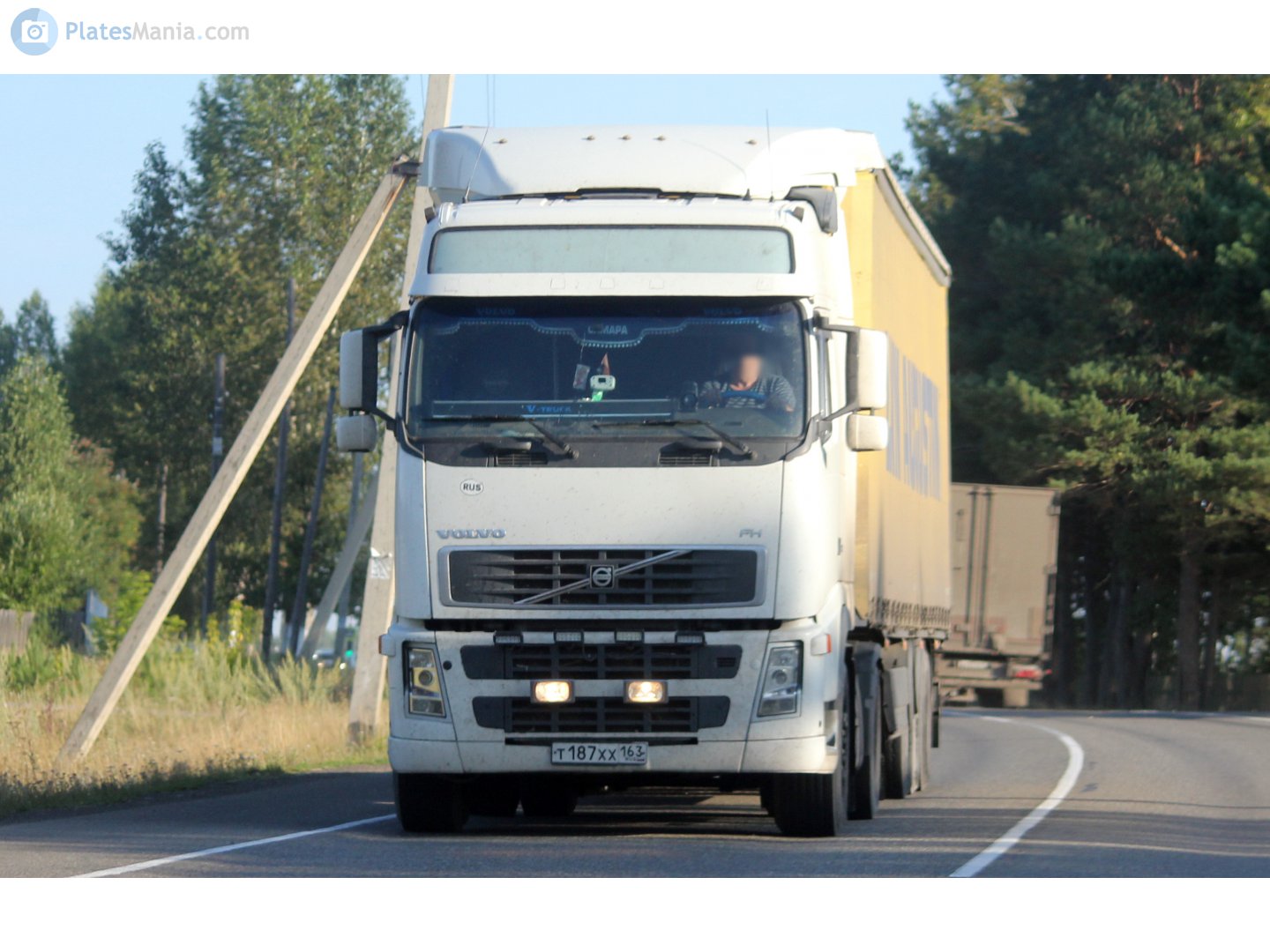 т 187 хх 163, Volvo FH 