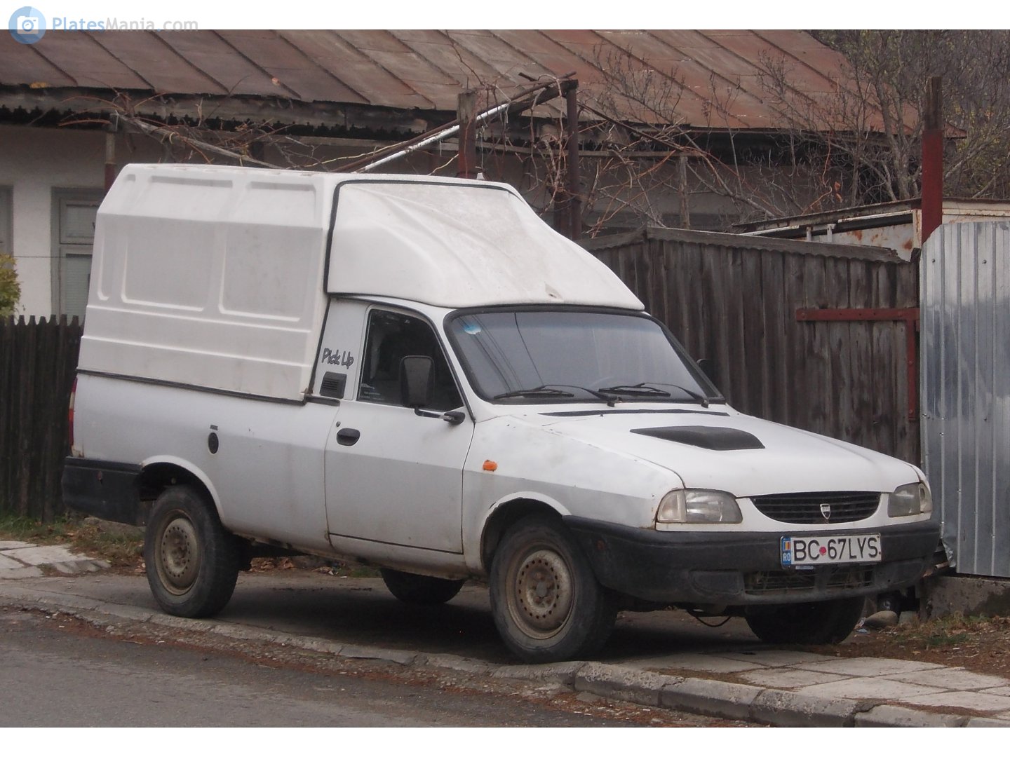 BC 67 LYS, Dacia Pick-Up 