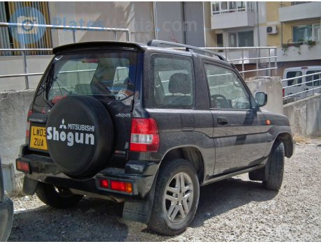 LW03 ZUA, Mitsubishi Shogun Pinin