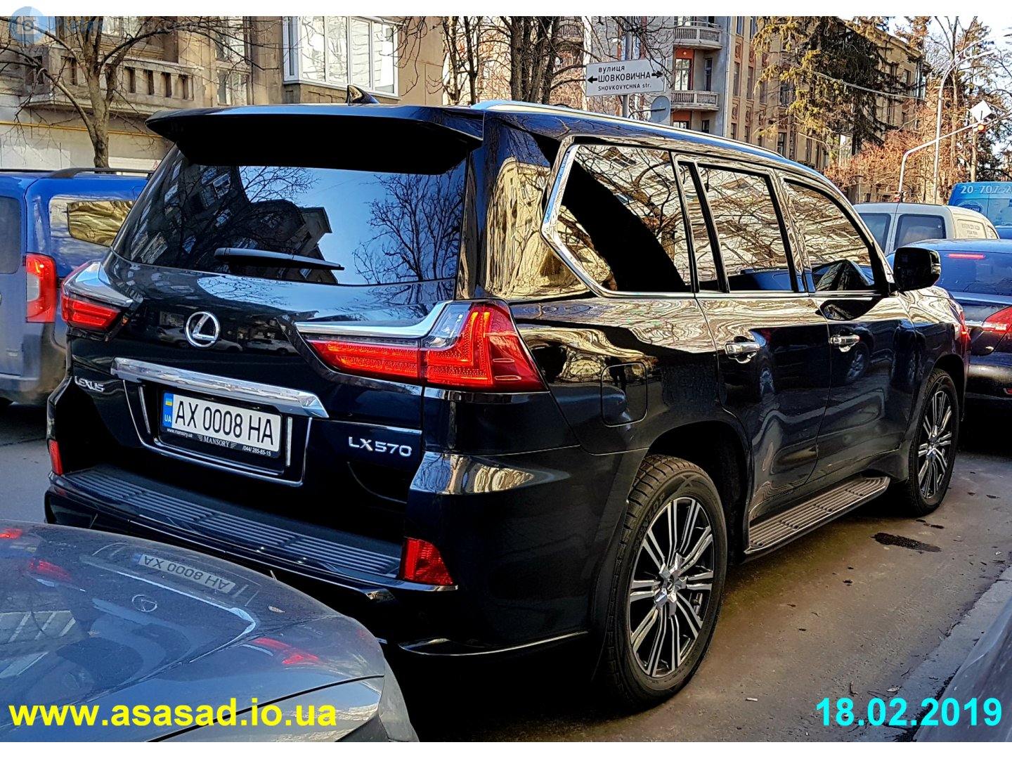 AX 0008 HA, Lexus LX 