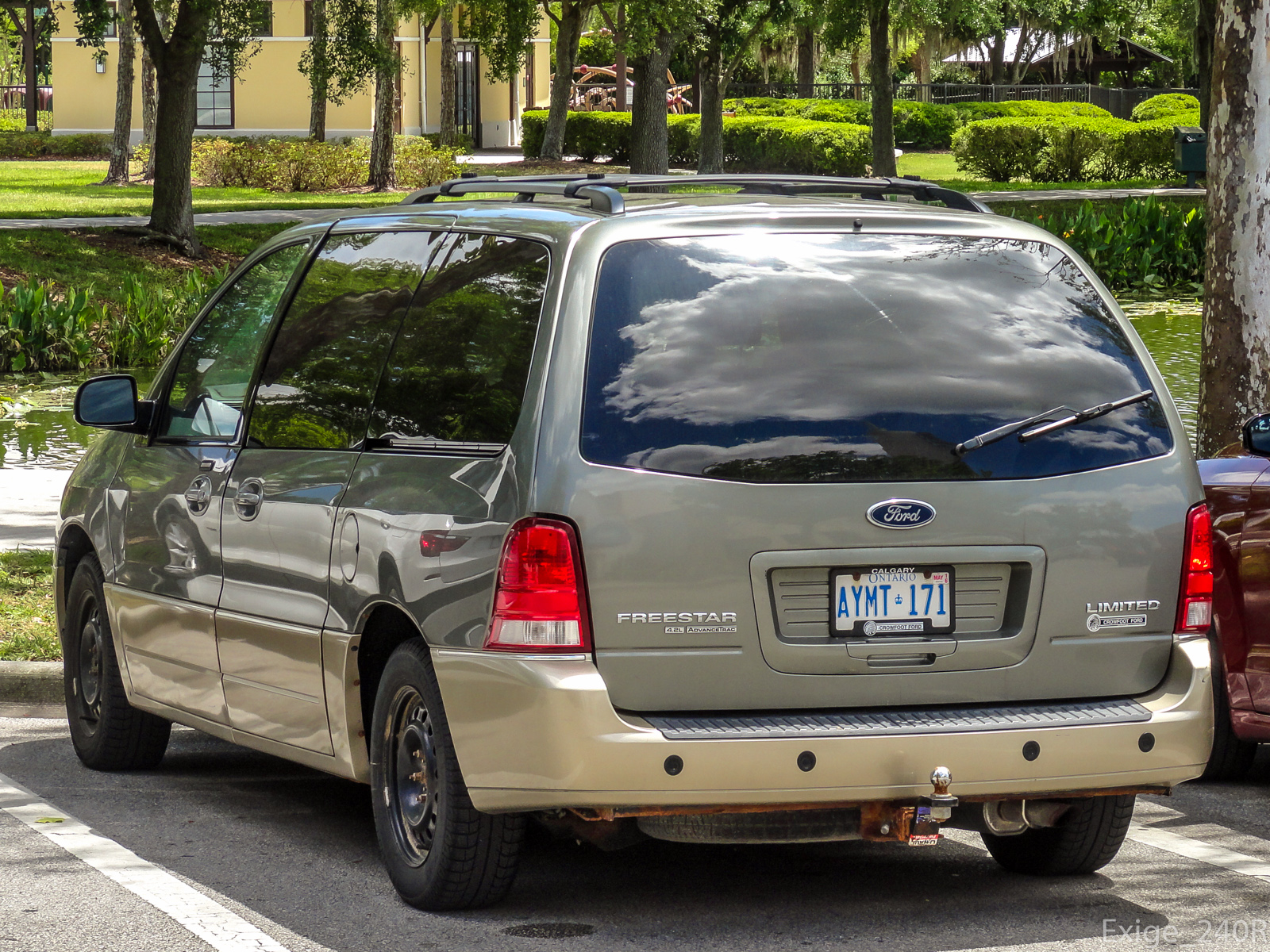 AYMT-171, Ford Freestar 1st gen (V229; NA-market), 2003–2006
