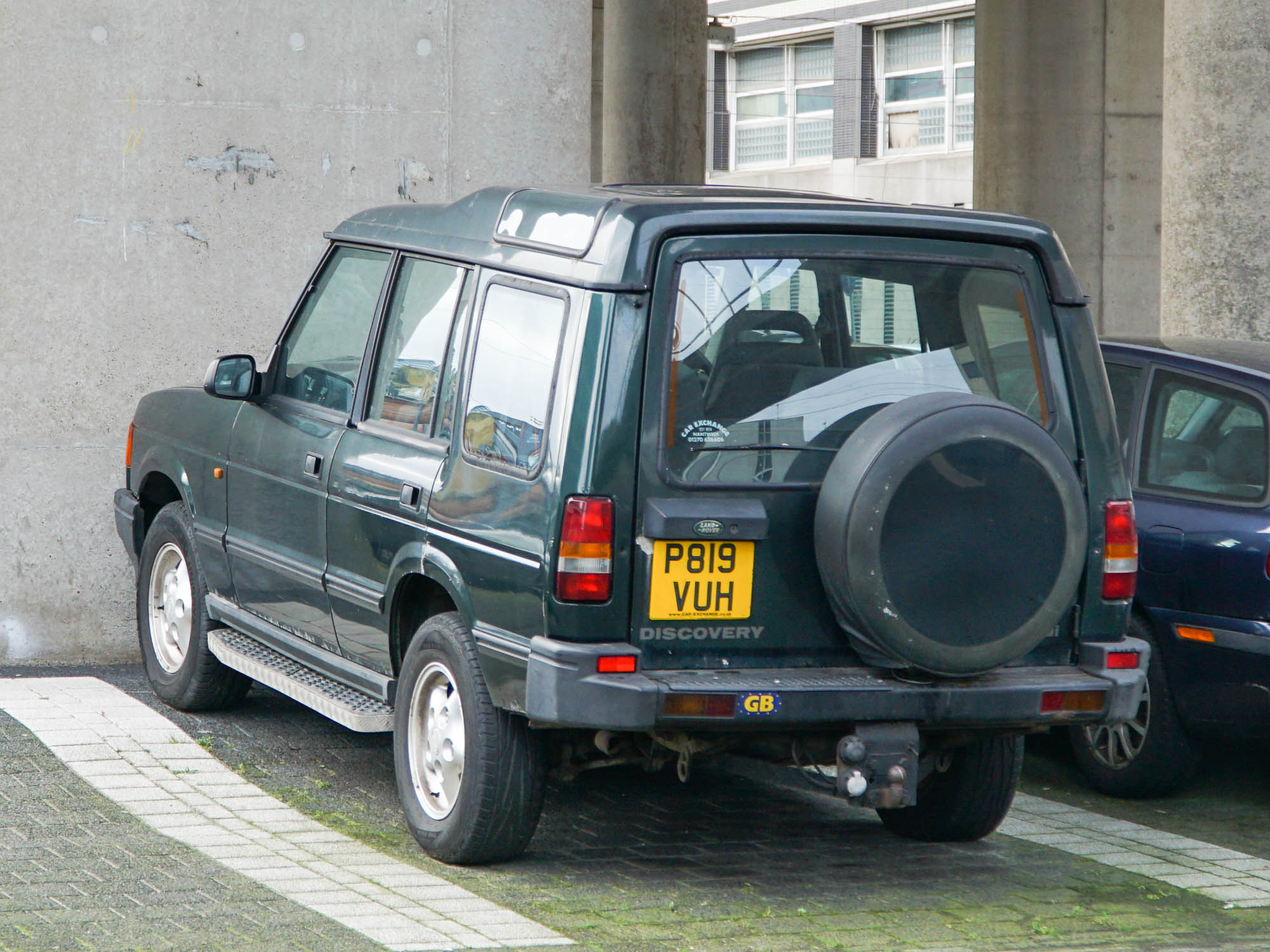 P819VUH, Land Rover Discovery 1st gen, 1989–1998