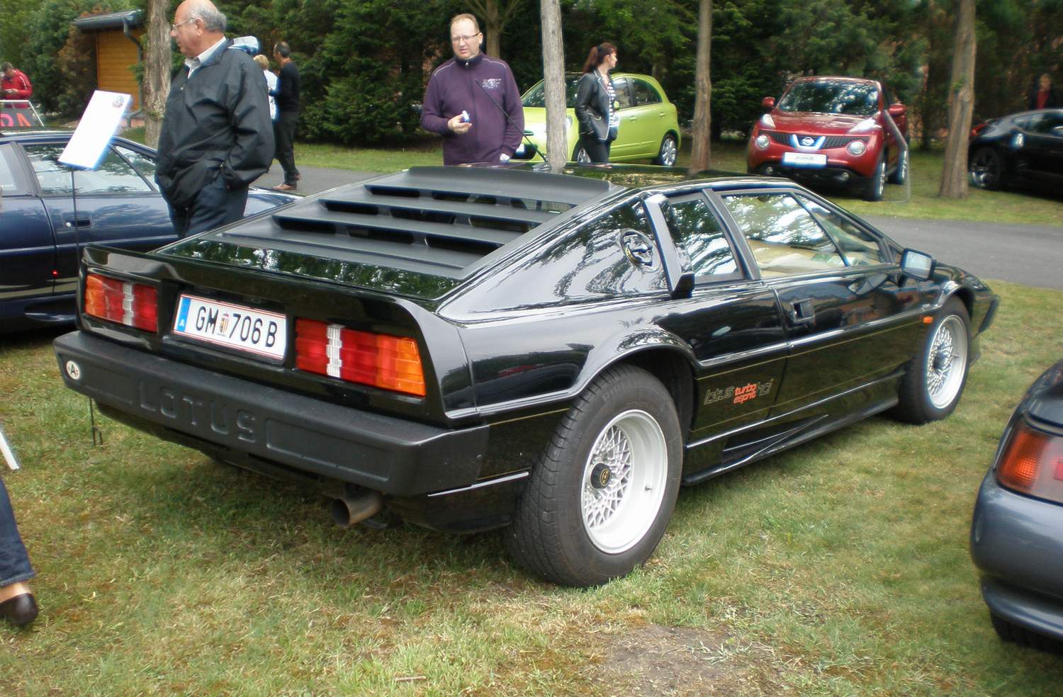 GM 706 B, Lotus Esprit 