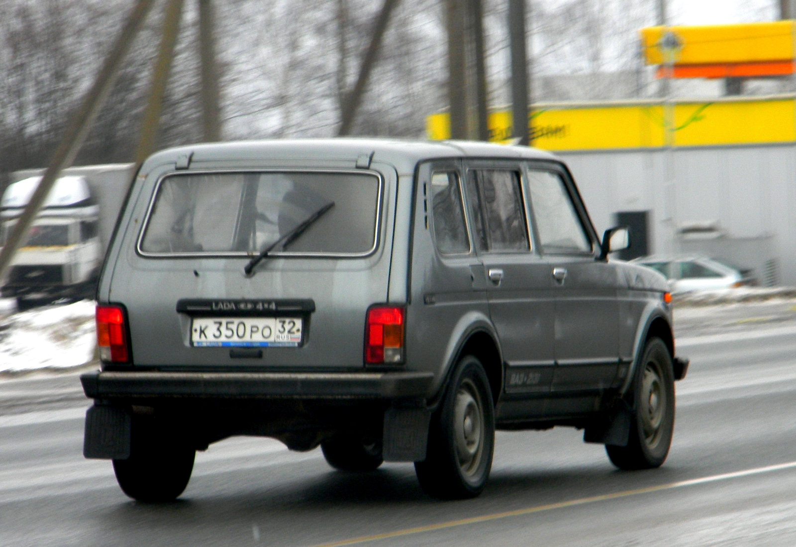к 350 ро 32, Lada (VAZ) 2131 Нива 2131 (Legend), 1995­–2022