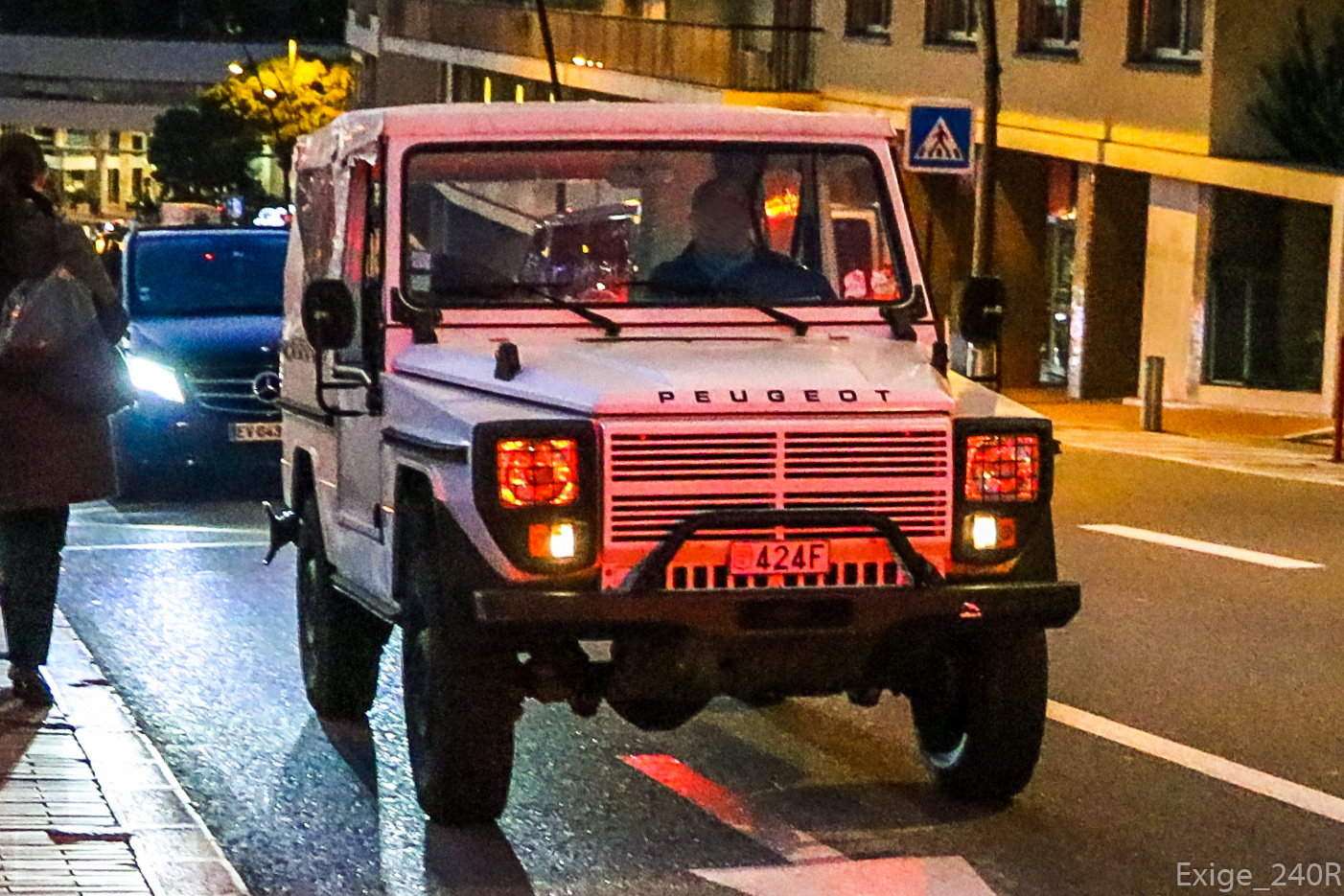 424F, Peugeot P4 1st gen, 1981–1993