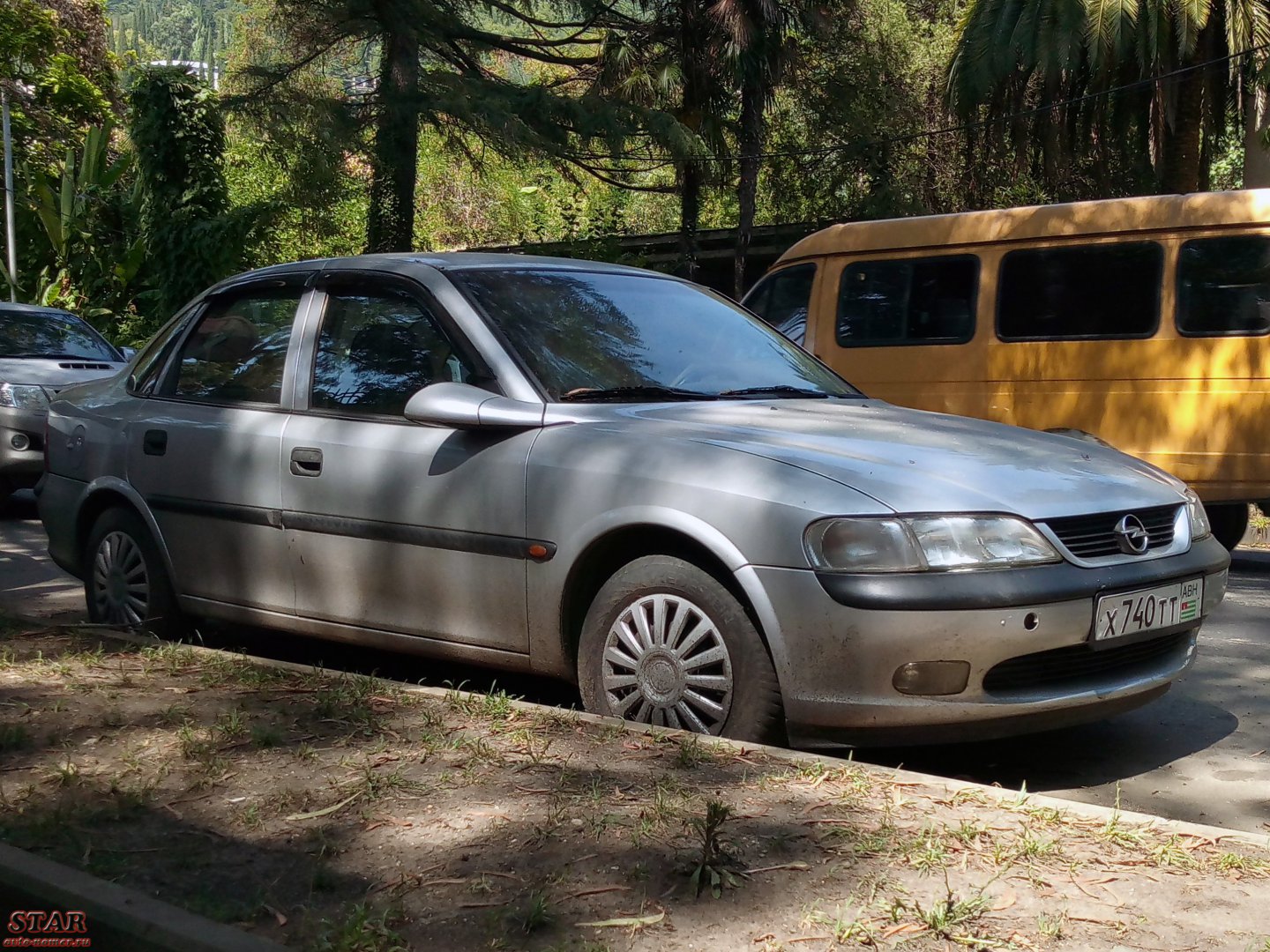 х 740 тт, Opel Vectra 2nd gen Sedan (B; J96), 1995–2002