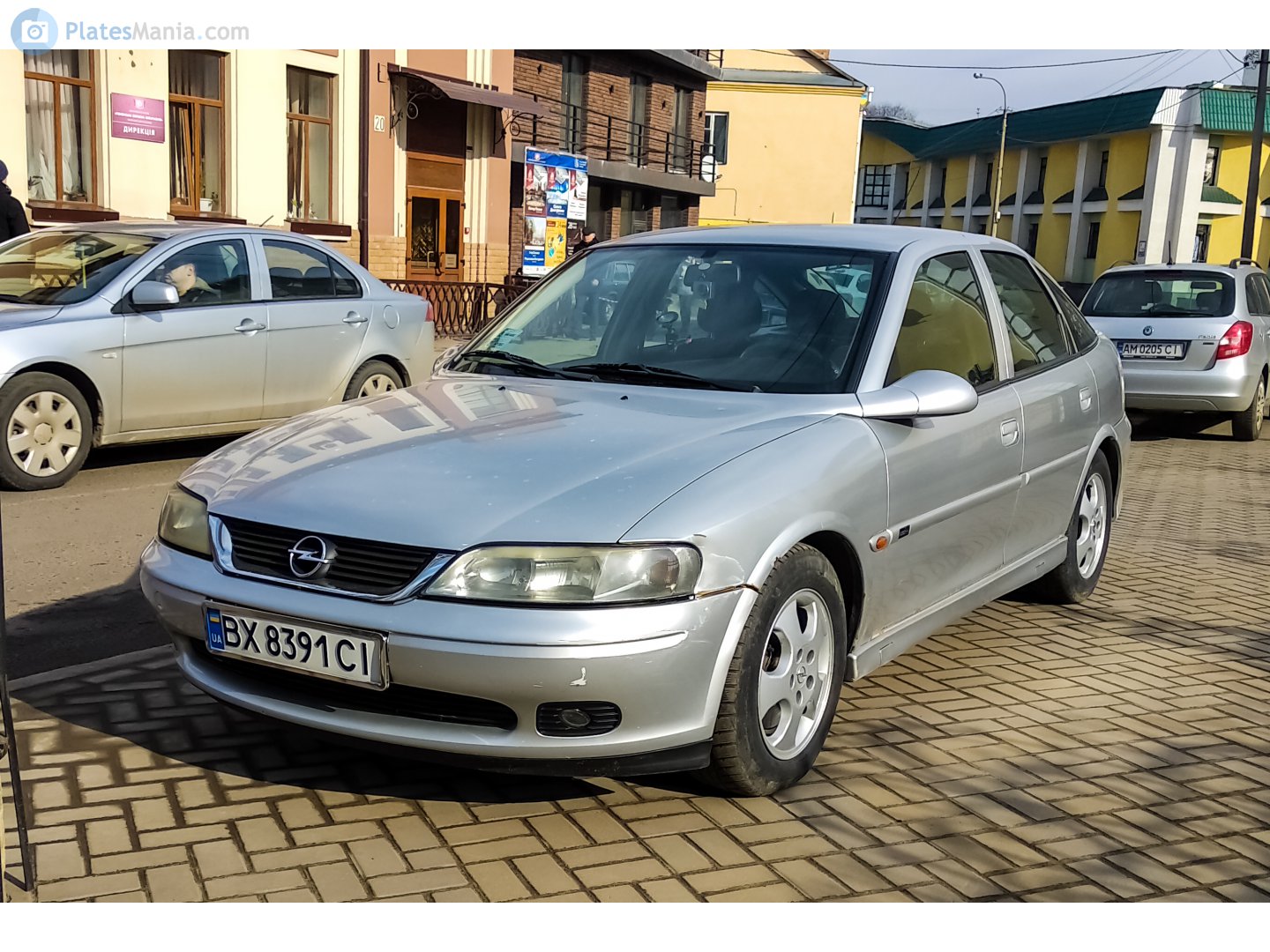 BX 8391 CI, Opel Vectra 