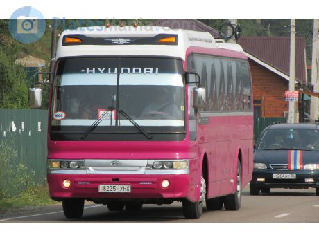 8235 УНХ, Hyundai Aero Queen