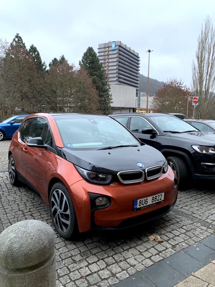 8U6 8822, BMW i3 1st gen (I01), 2013–2017