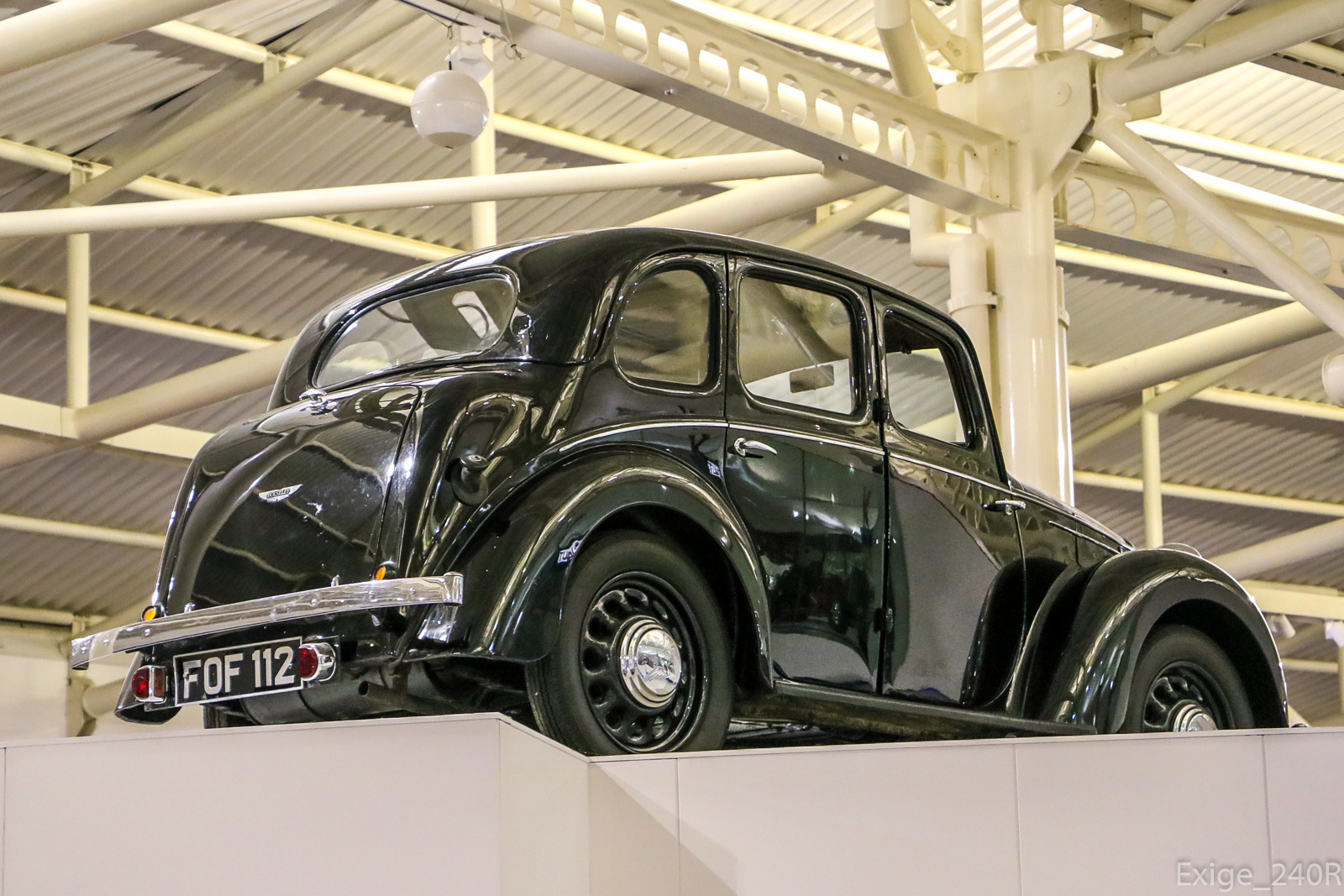 FOF112, Wolseley Eight 