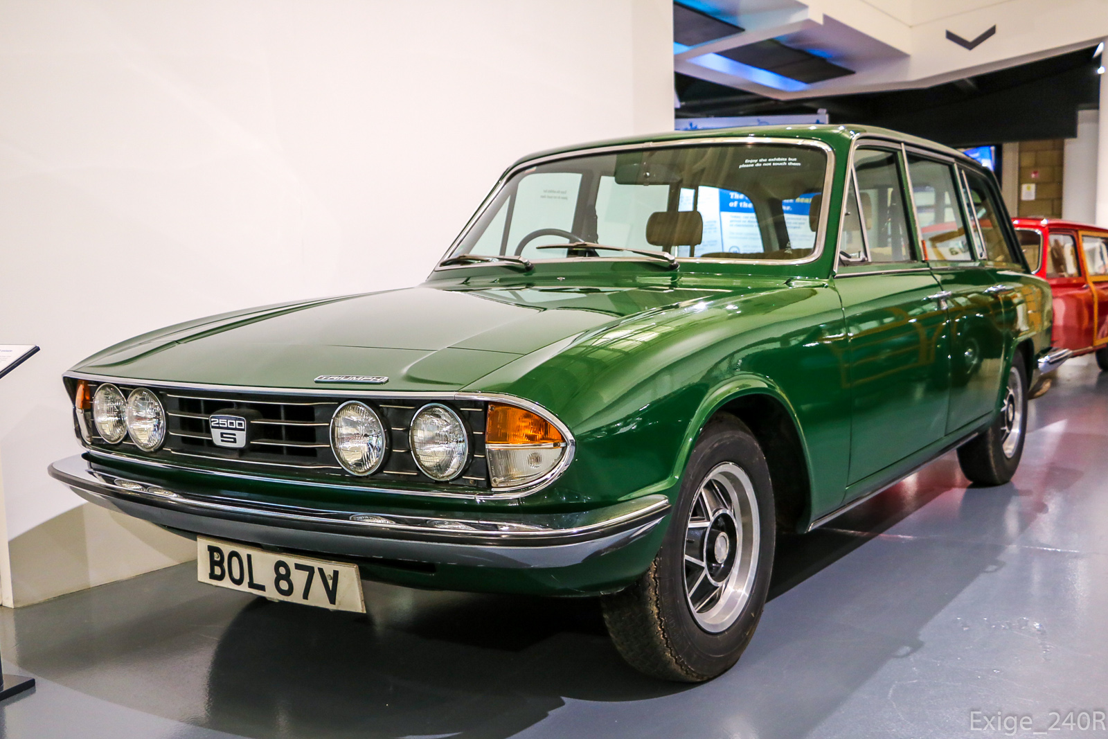 BOL87V, Triumph 2500 