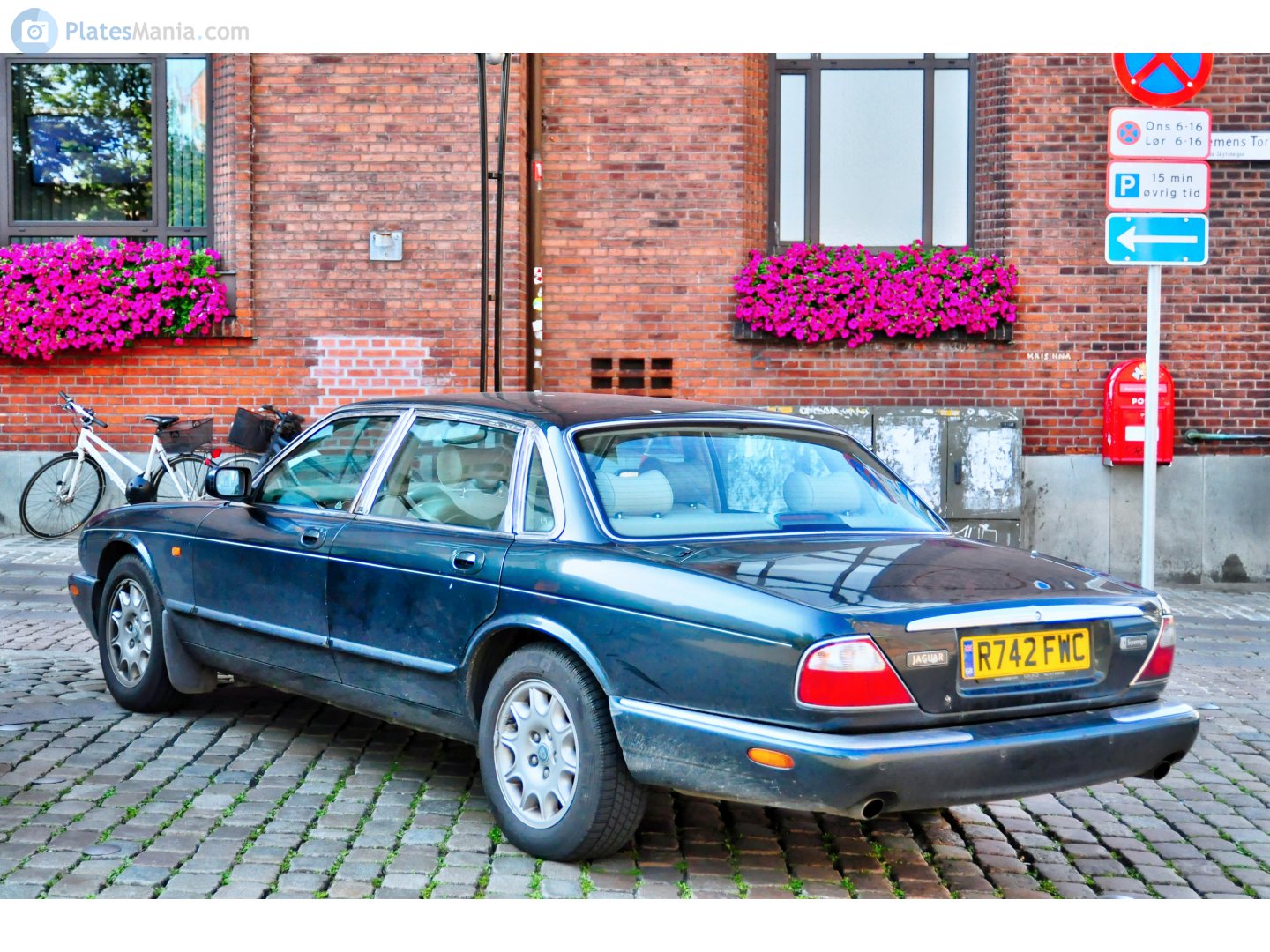 R742FWC, Jaguar Sovereign 4th gen (X308), 1997–2002