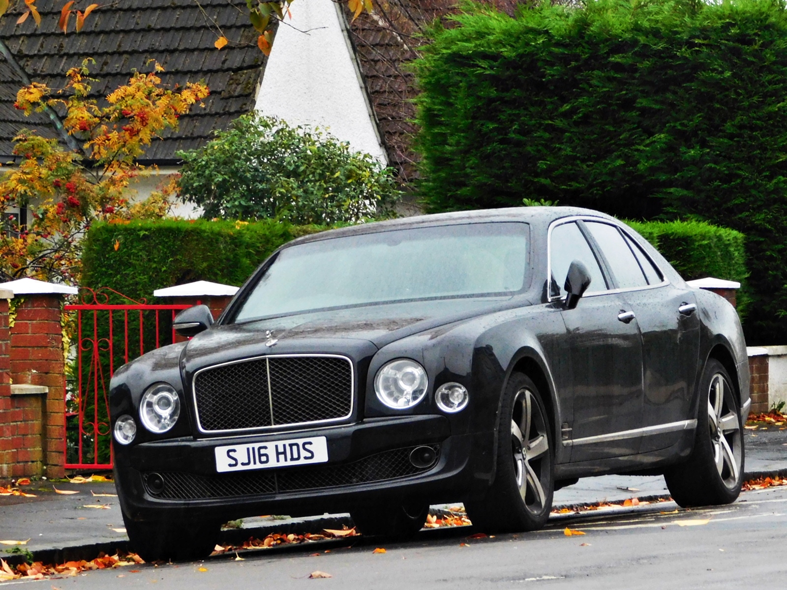 SJ16HDS, Bentley Mulsanne 2nd gen (3Y), 2009–2016