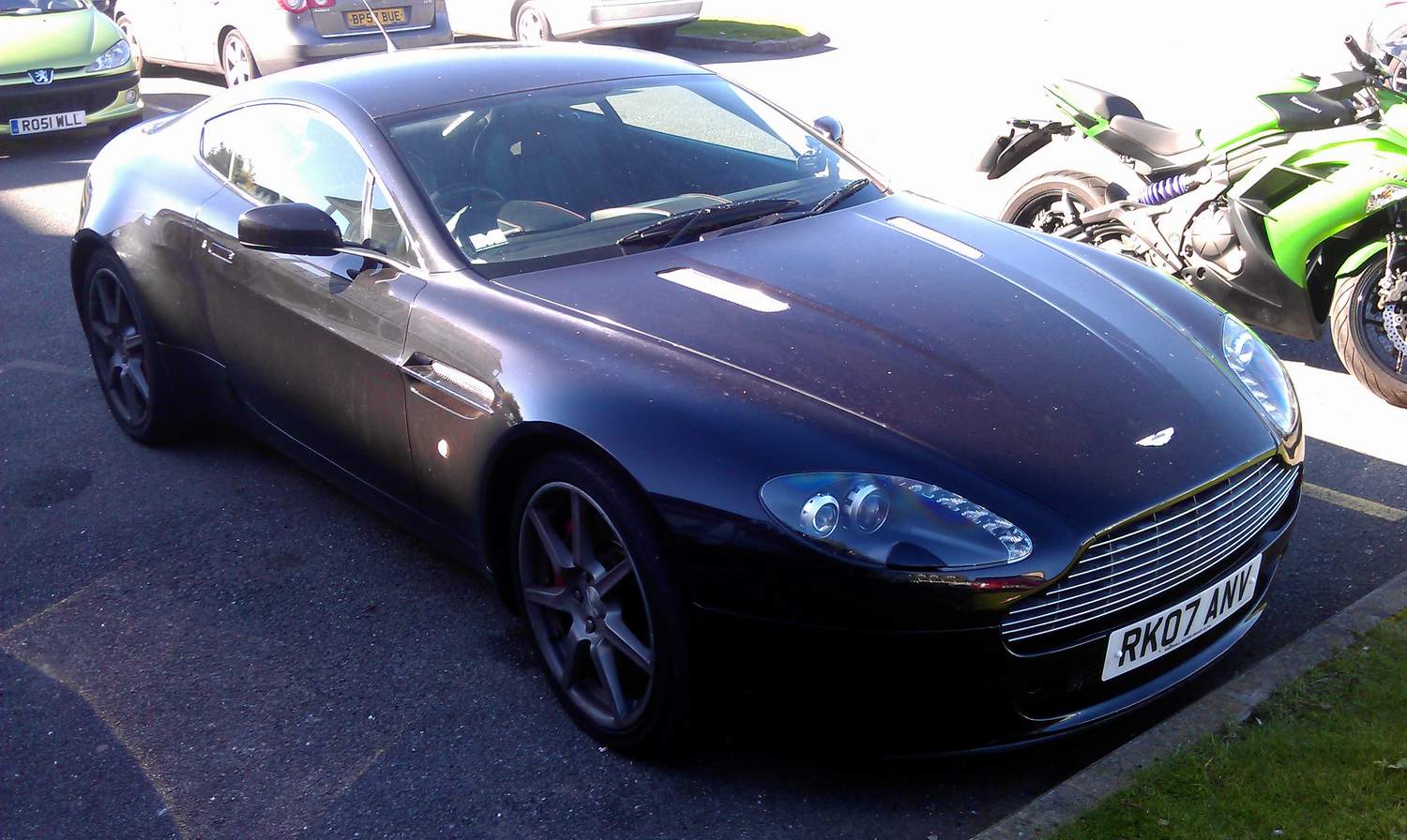 RK07ANV, Aston Martin V8 Vantage 
