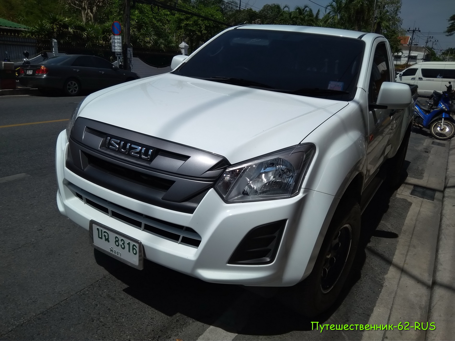 บฉ 8316, Isuzu D-Max 2nd gen (RT50), 2011–2021