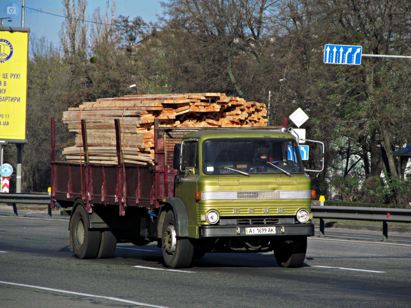 AI 1699 AK, Ford D-Series 