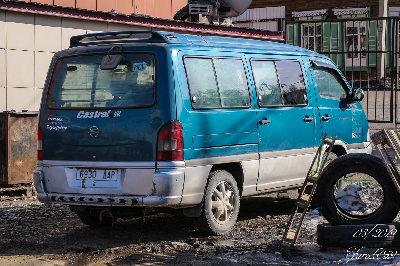 6930 ДАР, SsangYong (KGM) Istana 1st gen, 1995–2004