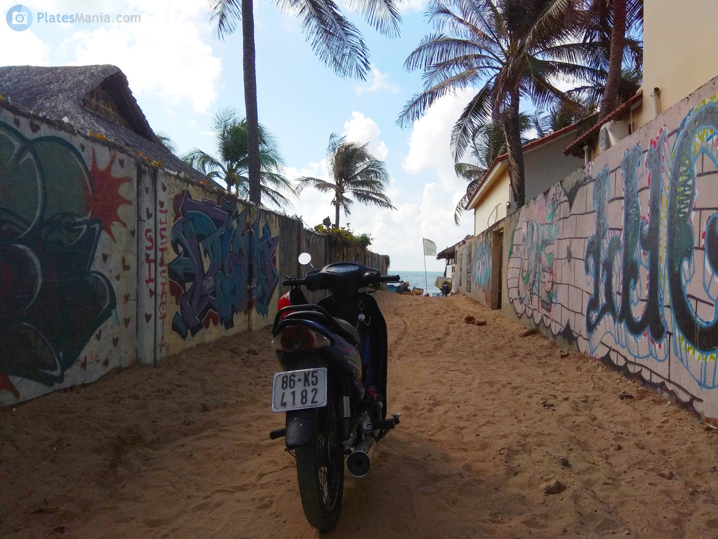 86-K5 4182, Suzuki Smash 