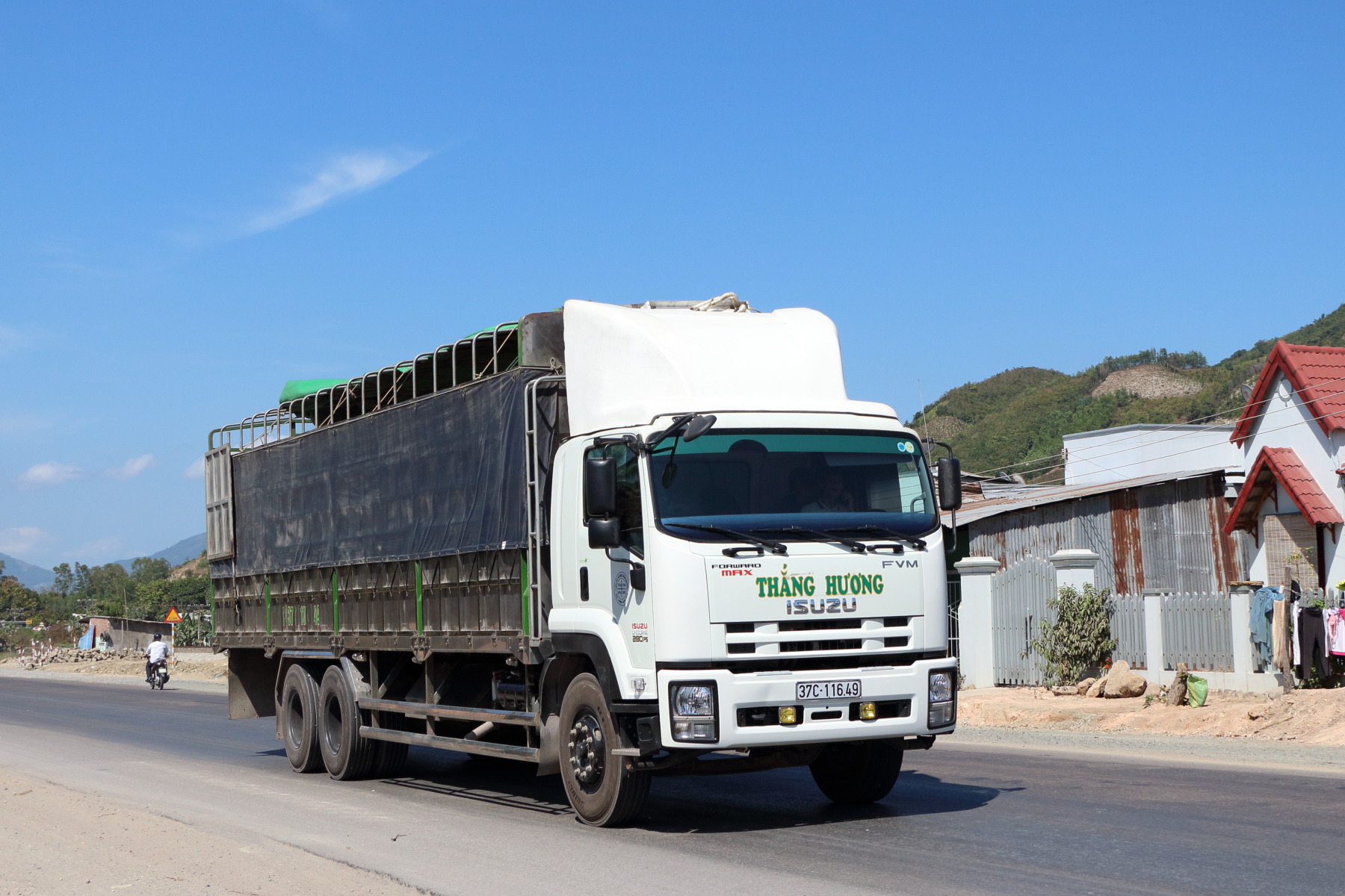 37C-116.49, Isuzu F-Series 