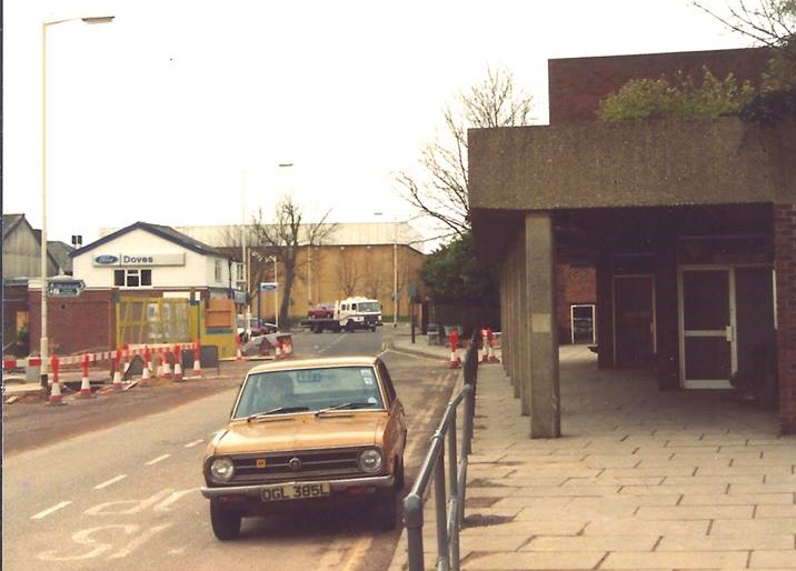 OGL385L, Datsun 1200 