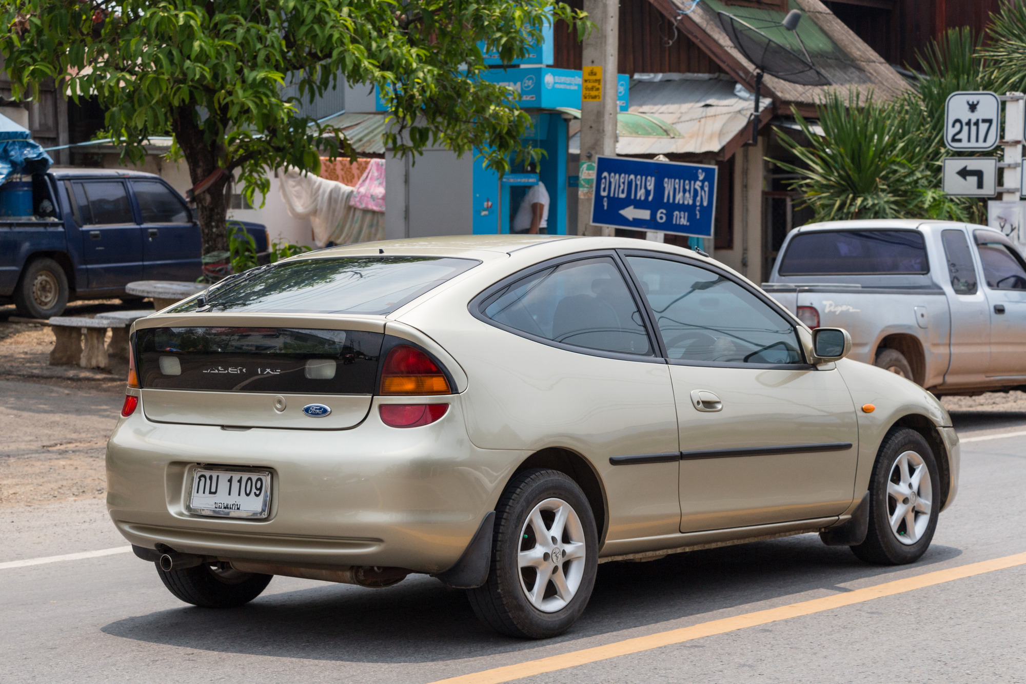 กบ 1109, Ford Laser 4th gen (Lynx) 3-door Hatch (KJ/KL/KM), 1994–1999
