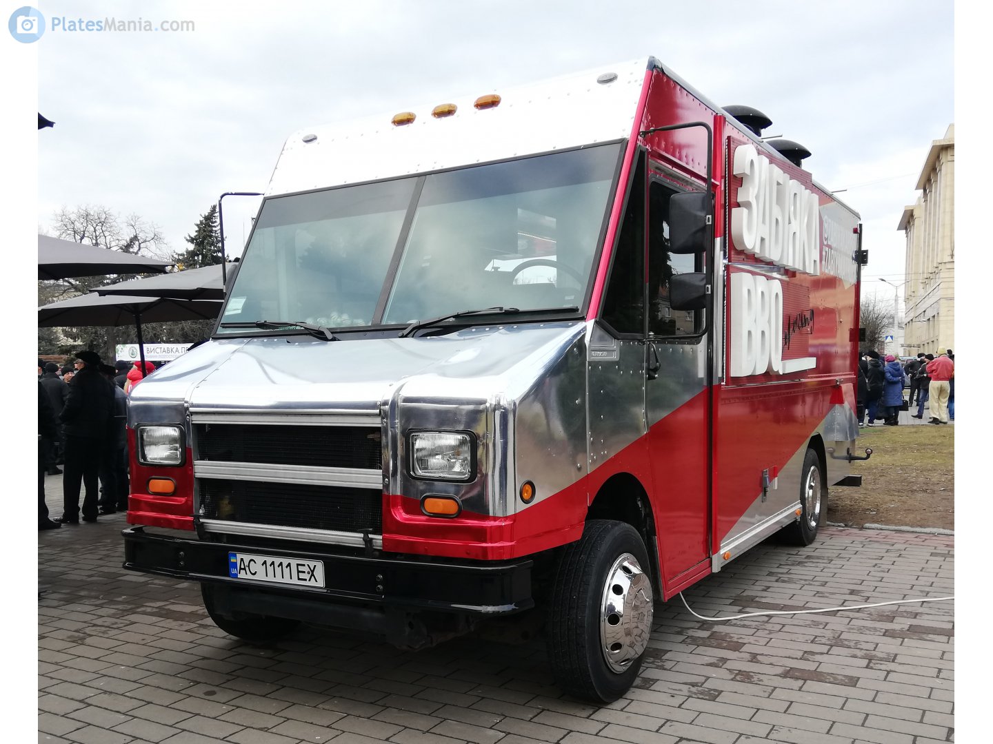 AC 1111 EX, Freightliner M-Line 