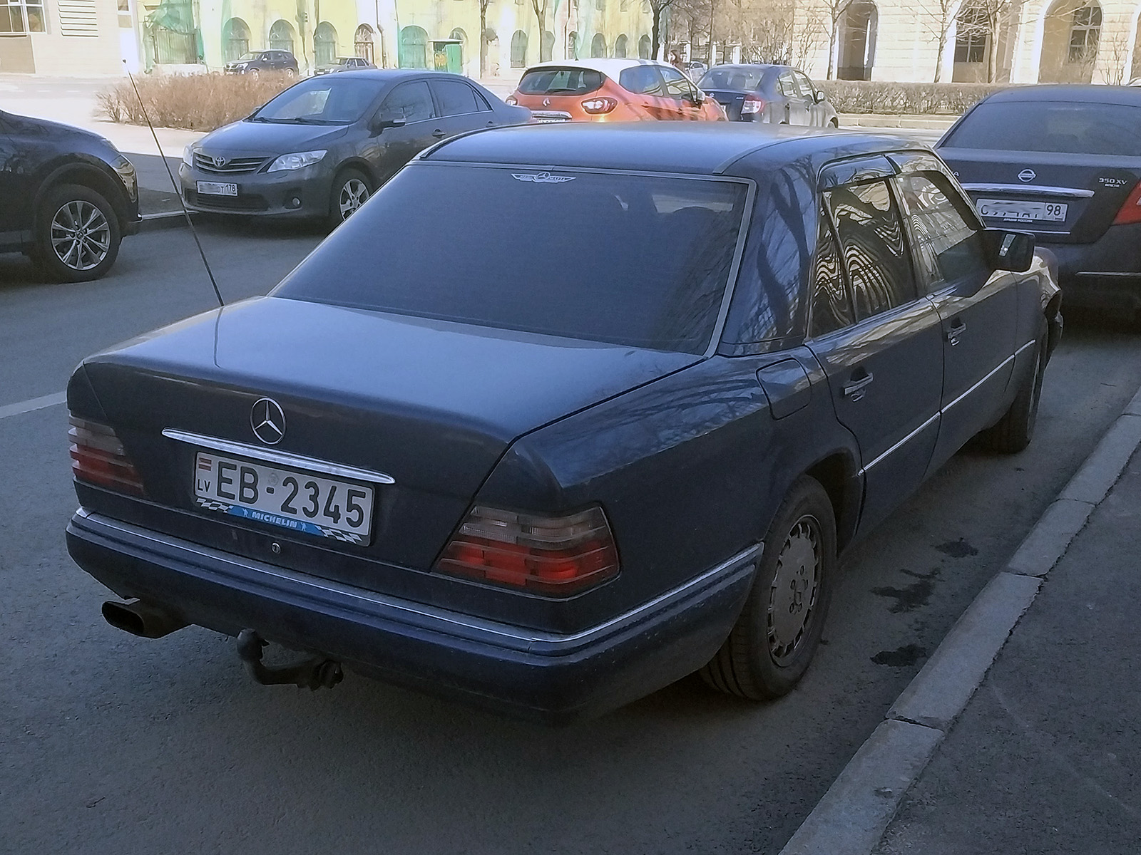 EB-2345, Mercedes-Benz E-Klasse 1st gen Sedan (W124), 1984­–1995