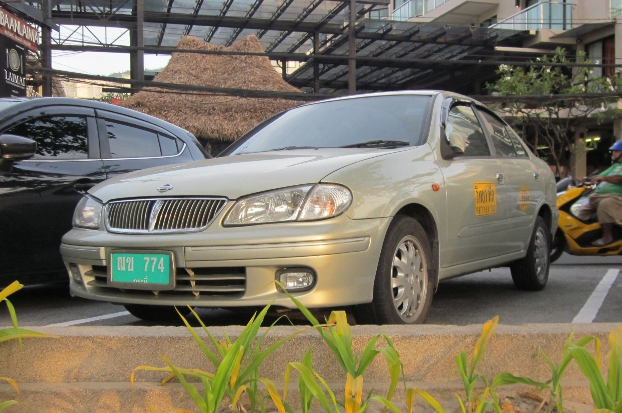 ณข 774, Nissan Sunny 9th gen (N16; Asia- and Middle East-market), 2000–2005