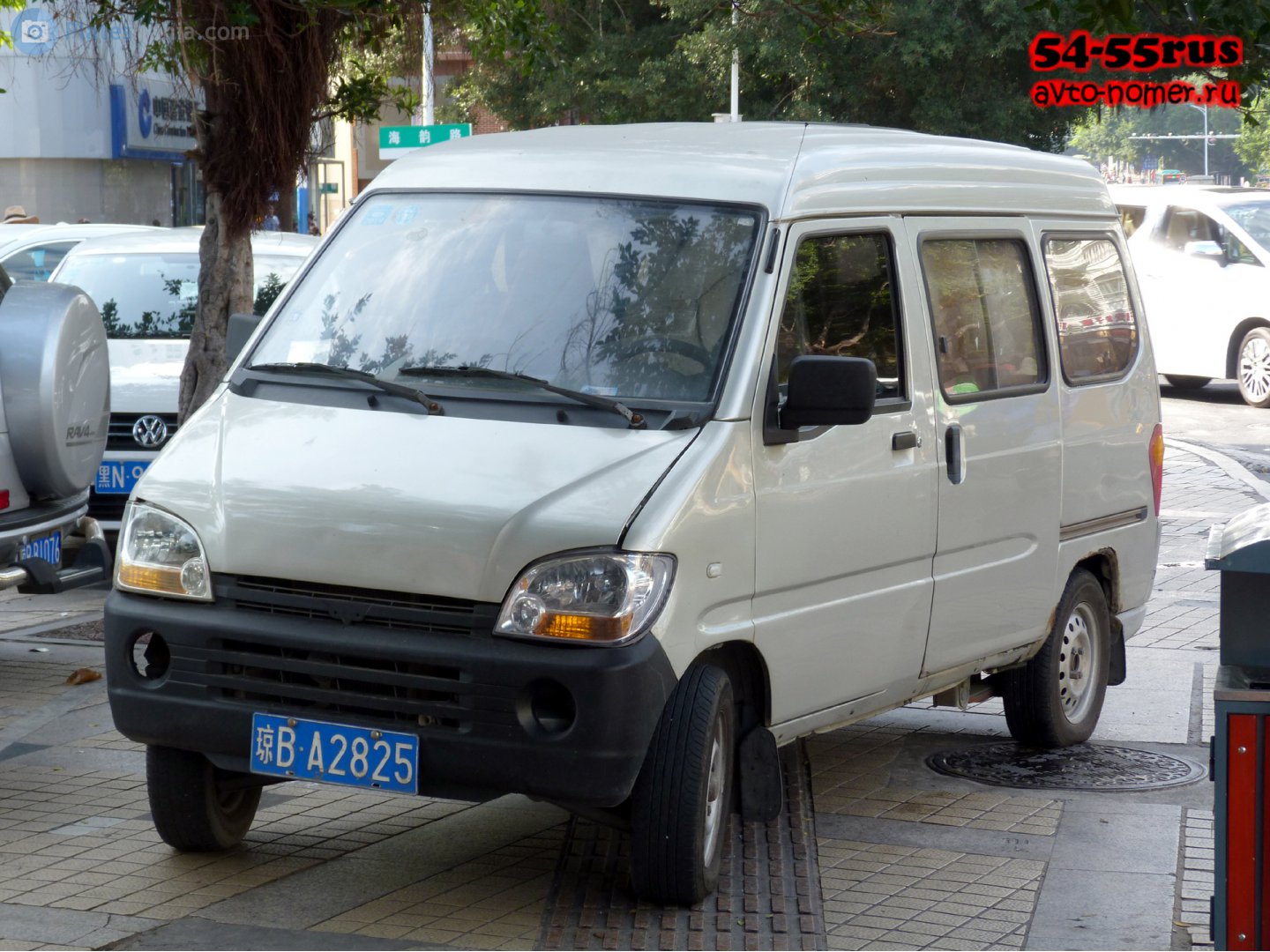 琼B·A2825, Wuling Yangguang 