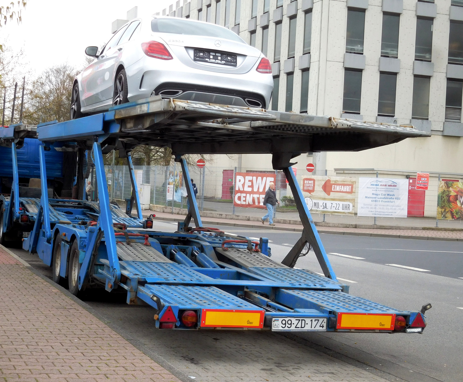 99 ZD 174, Kässbohrer Supertrans 